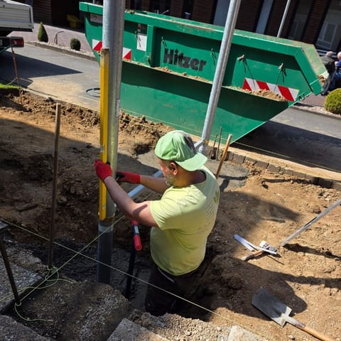 Arbeiten in der Poolgrube